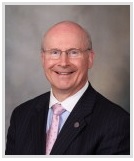 Dr.Daniel E Maddox